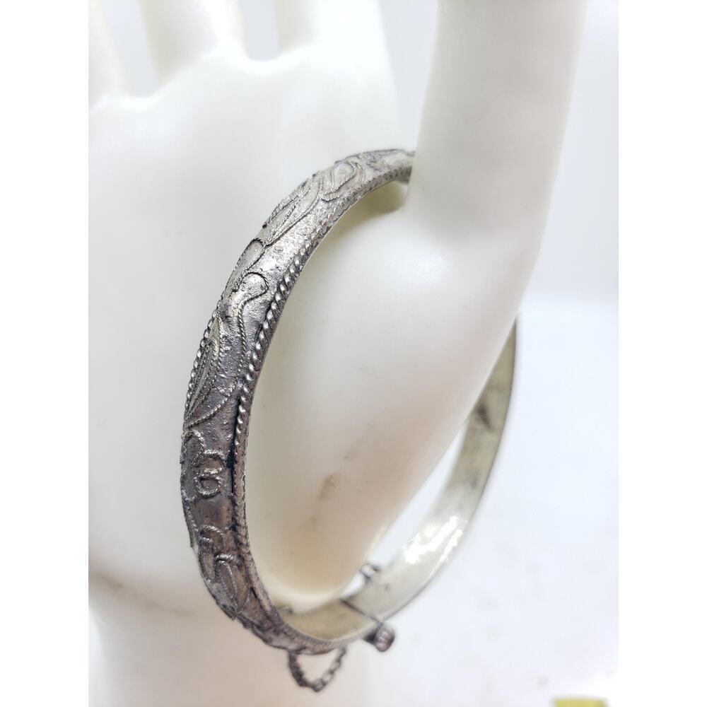 Vintage Bracelet 10K White Gold Plated Floral Scroll Hinged Bangle Crew Closure